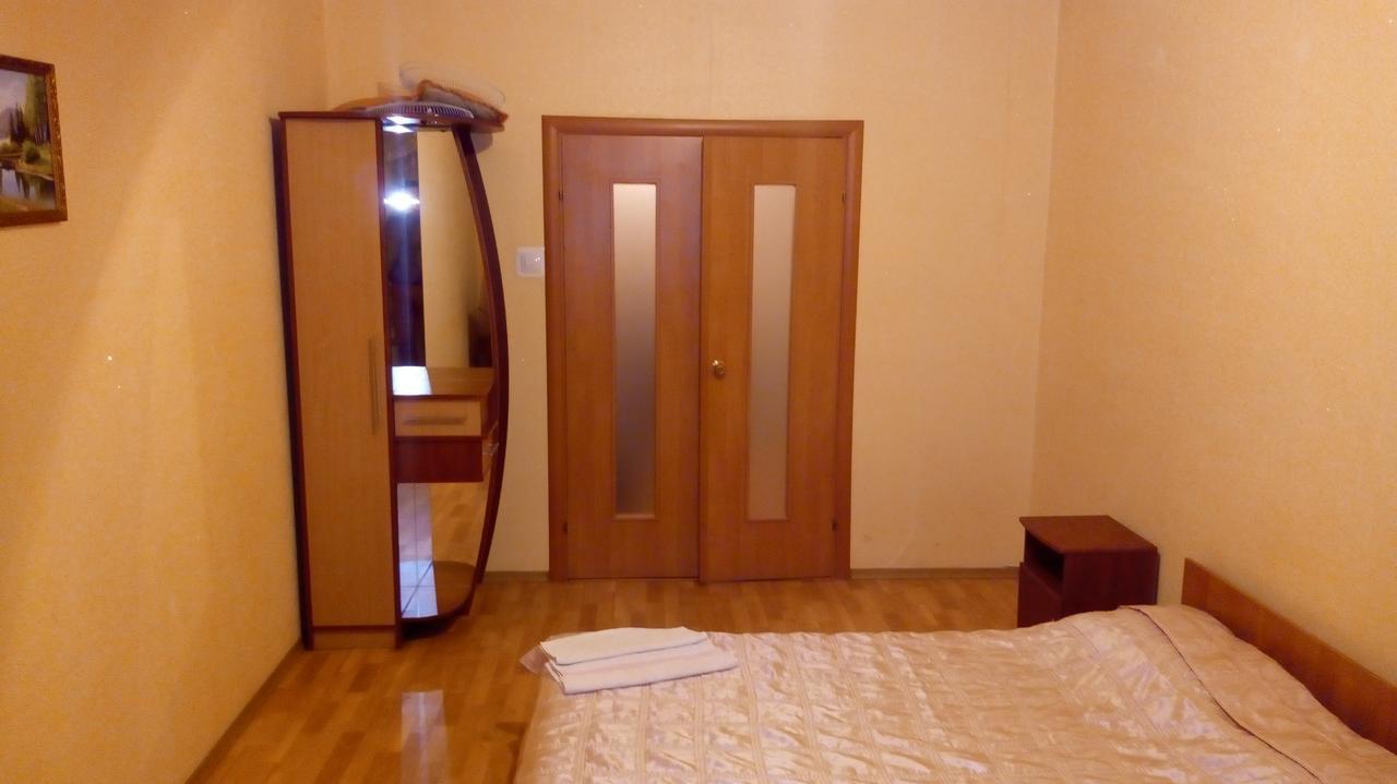 "Plutarh" Mini Hotel Kiev Exterior photo