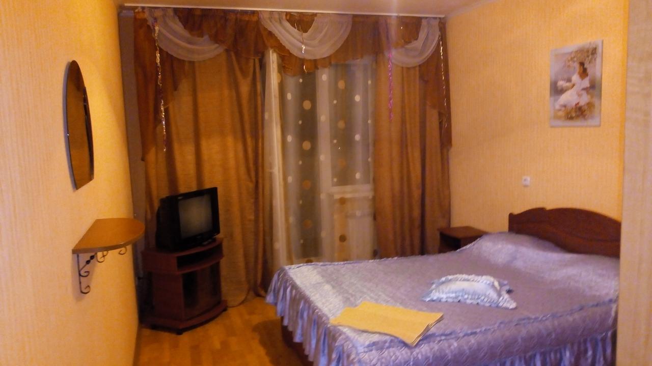 "Plutarh" Mini Hotel Kiev Exterior photo